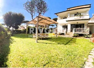 Villa in vendita a Fiumicino - foto 2