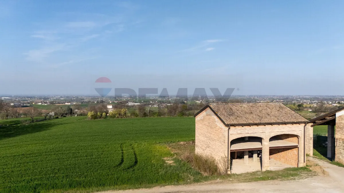 Rustico/Casale in vendita a Traversetolo - foto 3
