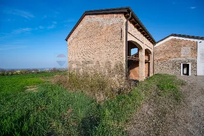 Rustico/Casale in vendita a Traversetolo - foto 8