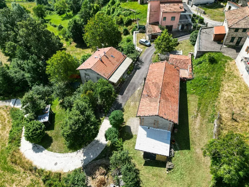 Casa Indipendente in vendita a Tizzano Val Parma - foto 1