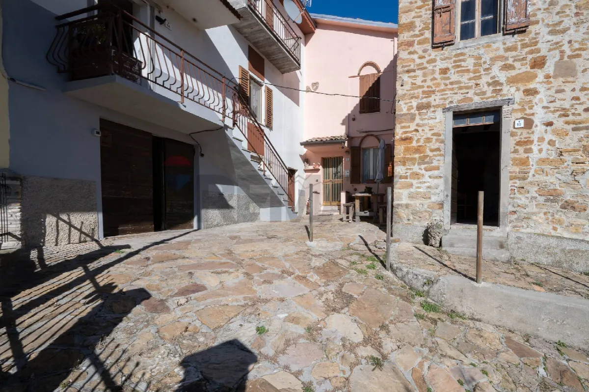 Casa Indipendente in vendita a Lesignano de' Bagni - foto 2