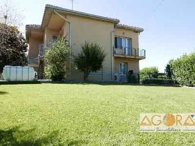 Casa Indipendente in vendita a Tortona - foto 1