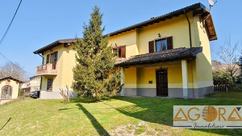 Villa in vendita a Carezzano - foto 1