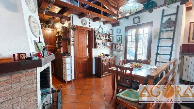 Casa Indipendente in vendita a Carezzano - foto 2