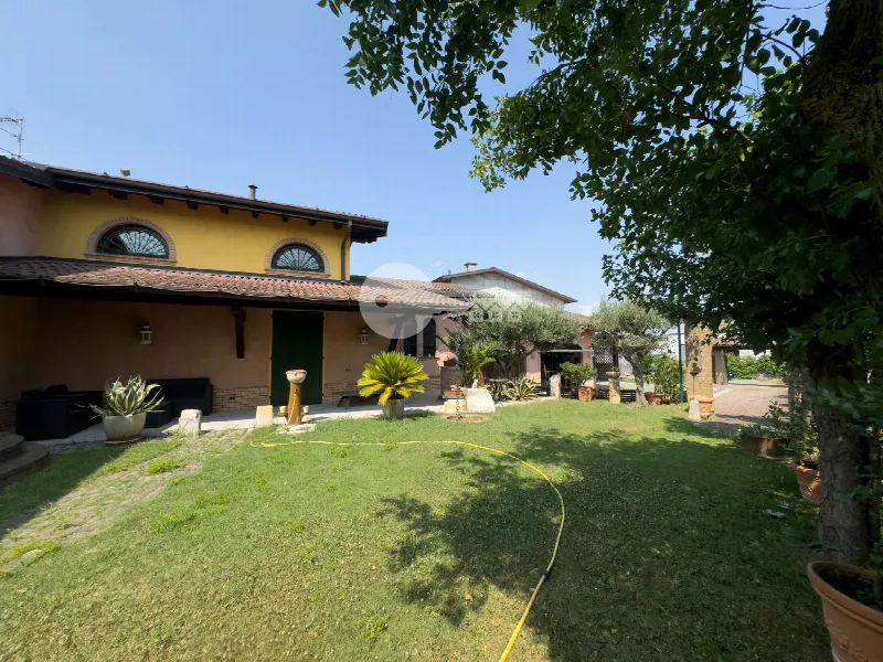 Villa in vendita a Leno - foto 1