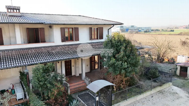 Casa Indipendente in vendita a Roncadelle - foto 1