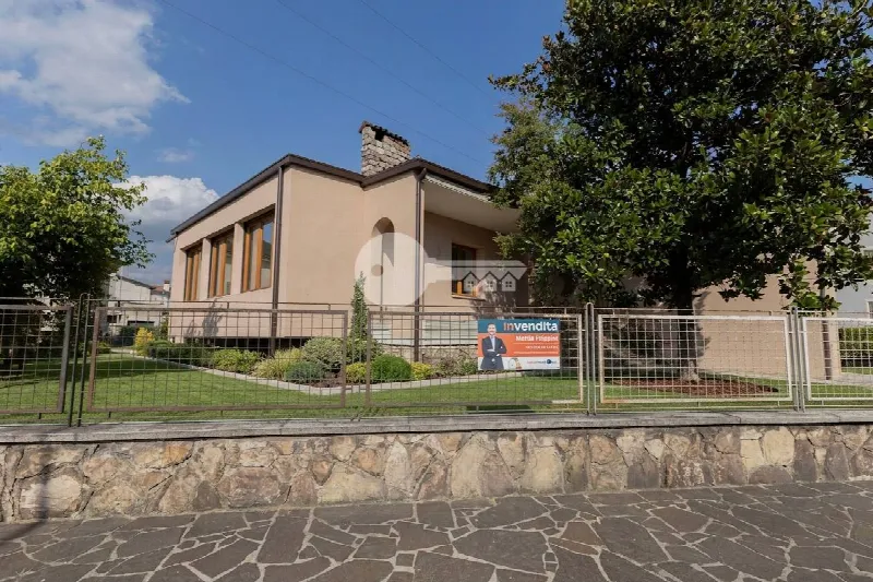 Villa in vendita a Bagnolo Mella - foto 1