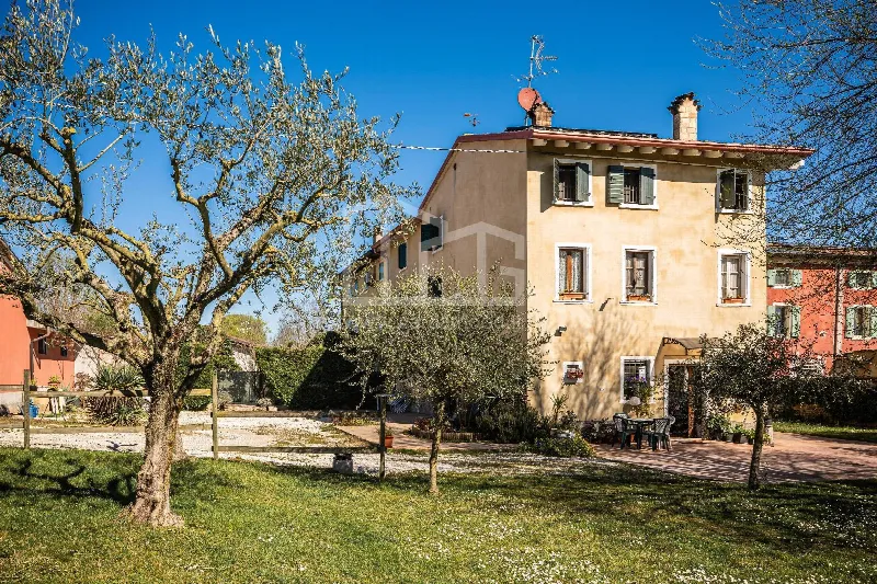 Rustico/Casale in vendita a Monzambano - foto 1
