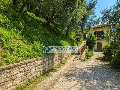 Villa in vendita a Montignoso - foto 1