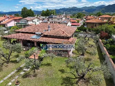 Villa a Carrara