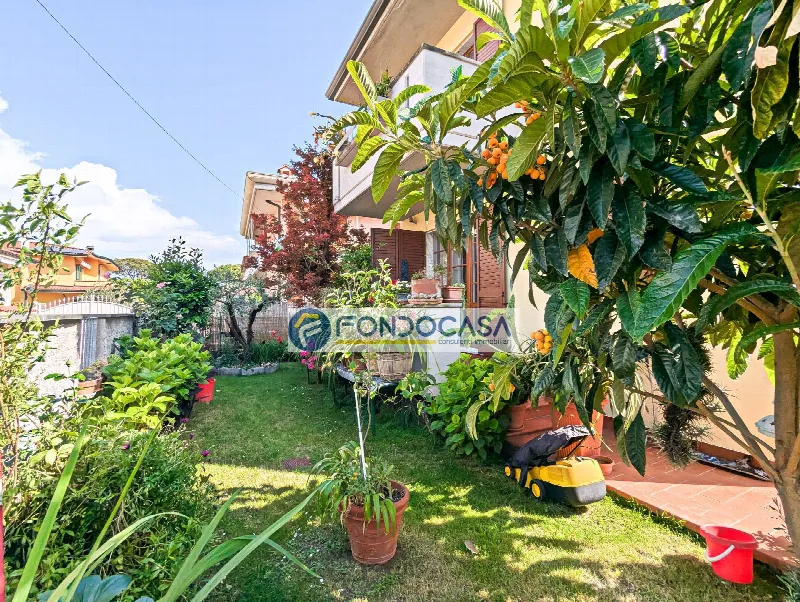Villa in vendita a Massa, Marina Di Massa - foto 1