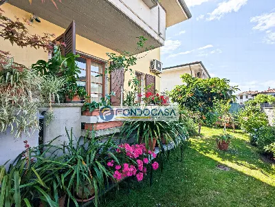 Villa in vendita a Massa, Marina di massa - foto 4