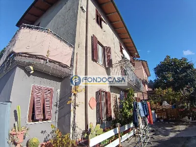 Casa Indipendente in vendita a Carrara, Av... - foto 2