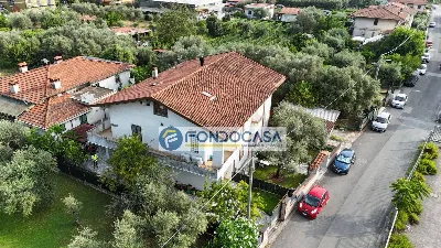Casa Indipendente in vendita a Massa, Zona... - foto 3