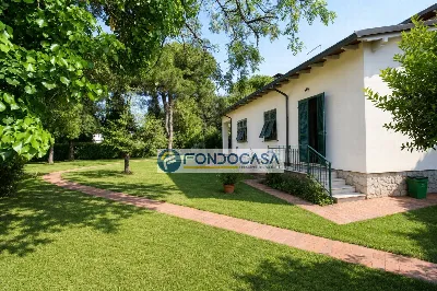 Villa in vendita a Massa, Marina di massa - foto 2