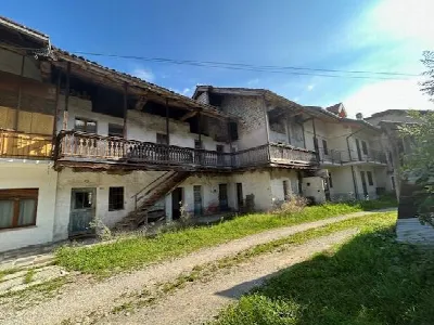 Casa Indipendente a Seren del Grappa