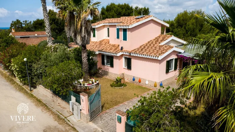 Villa in vendita a Calasetta - foto 1