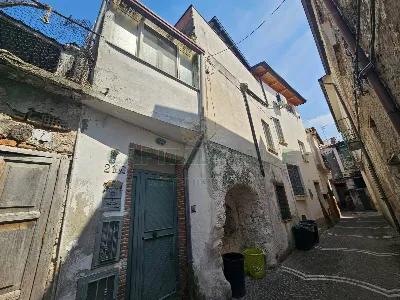 Casa Indipendente a Calvi Risorta