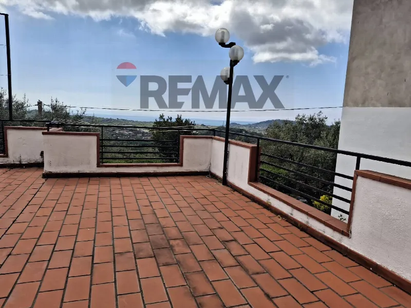 Villa in vendita a Spigno Saturnia - foto 1