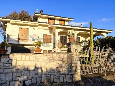 Villa in vendita a Santi Cosma e Damiano - foto 3