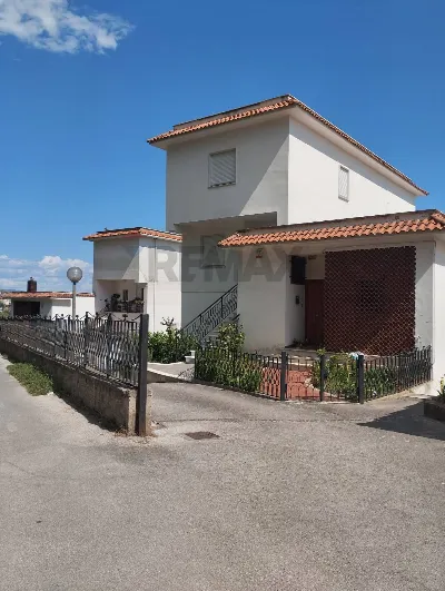 Villa in vendita a Minturno - foto 2