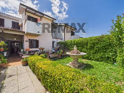 Villa in vendita a Sutri - foto 1