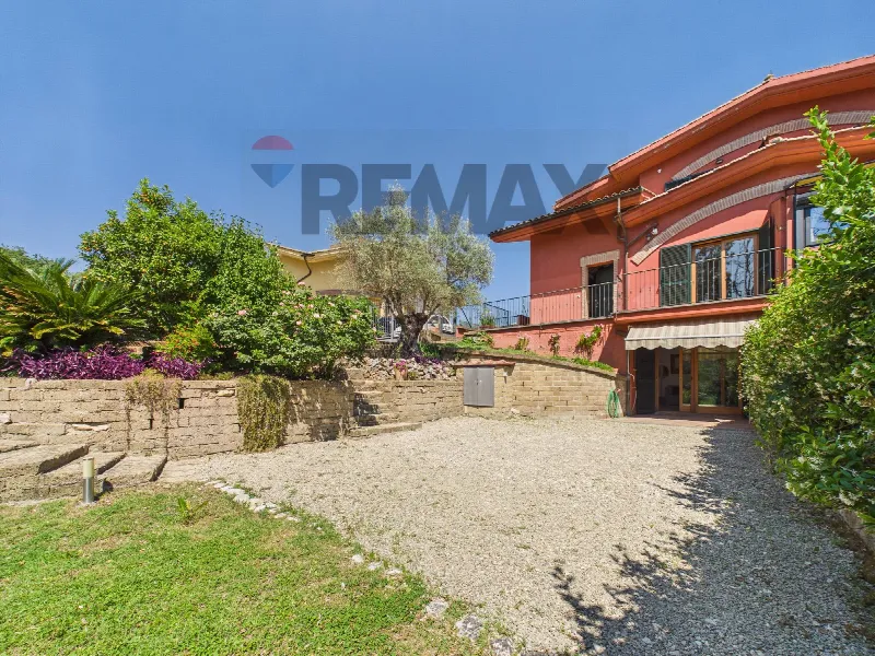 Villa in vendita a Formello - foto 2