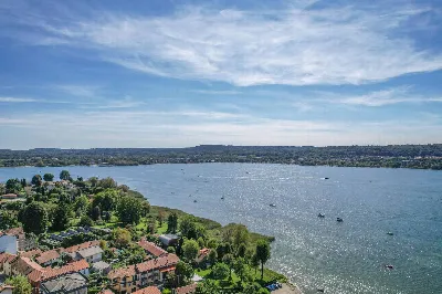 Villa in vendita a Sesto Calende - foto 1