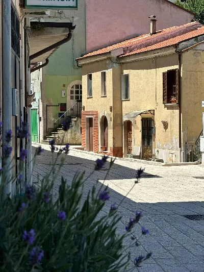 Casa Indipendente a Scapoli