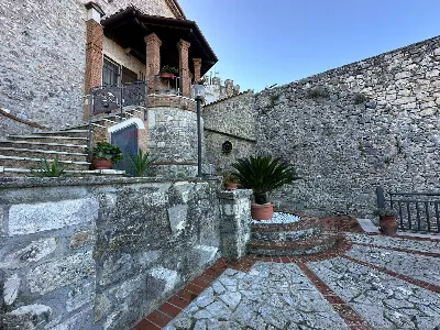Casa Indipendente a Montaquila