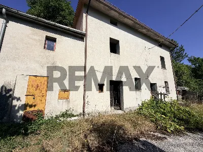 Rustico/Casale in vendita a Opi - foto 1
