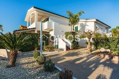 Villa in vendita a Noto - foto 1