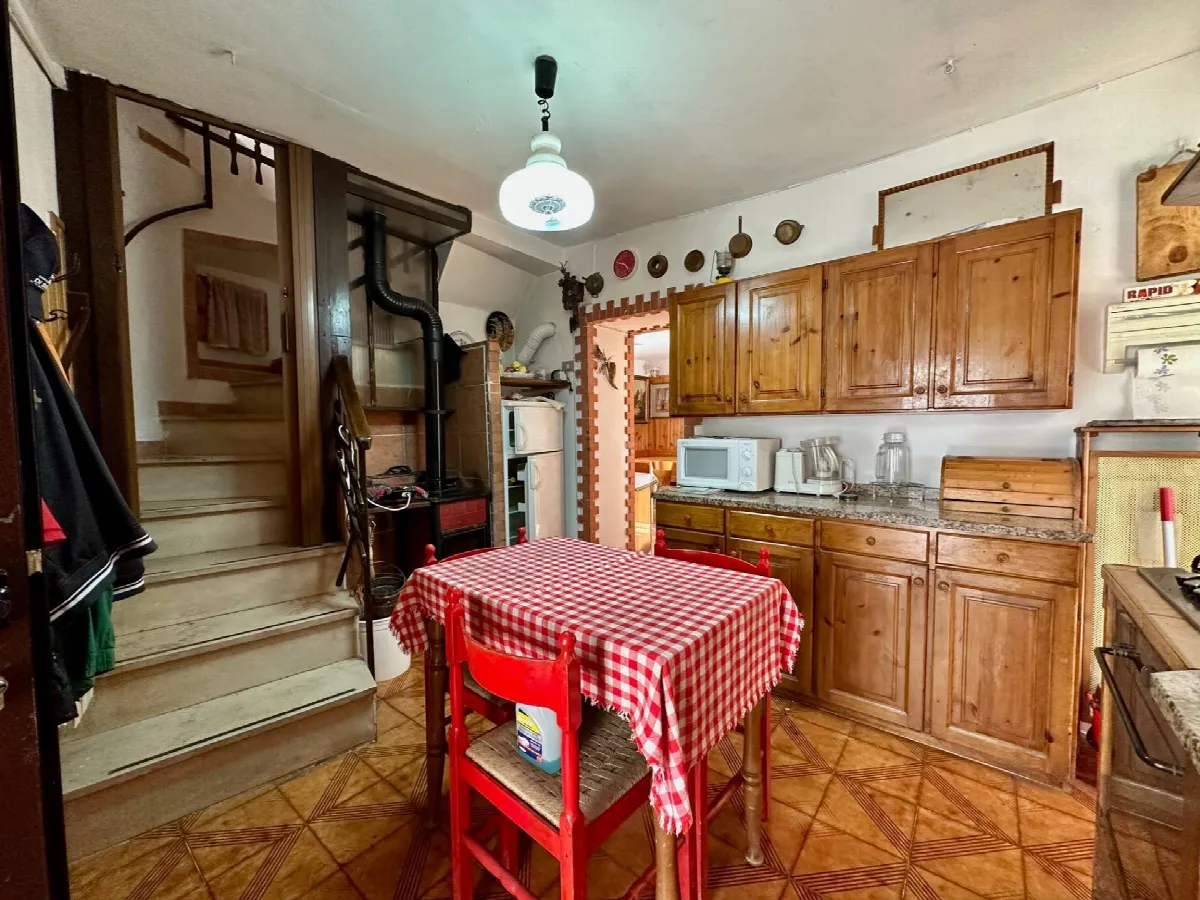 Casa Indipendente in vendita a Caporciano - foto 3