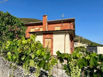 Villa in vendita a San Pio delle Camere - foto 2