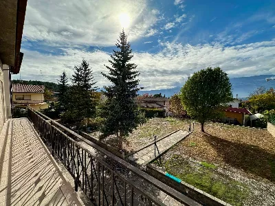 Villa in vendita a Poggio Picenze - foto 1