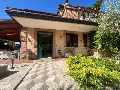Villa in vendita a Pratola Serra - foto 2