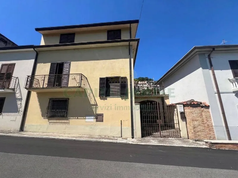 Casa Indipendente in vendita a Prata di Principato Ultra - foto 1