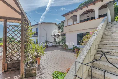 Villa a Campo nell'Elba