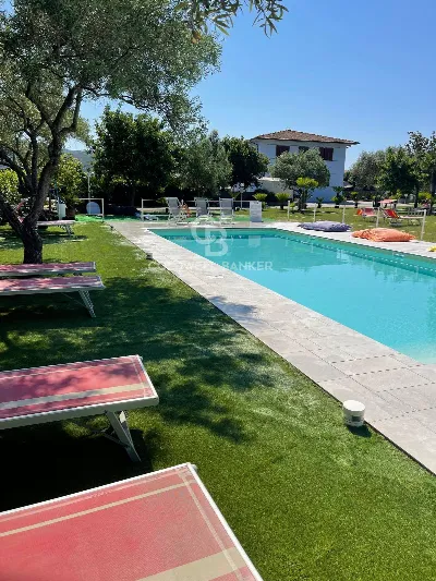 Palazzo/Stabile in vendita a Campo nell'El... - foto 3