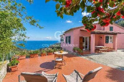 Villa a Marciana
