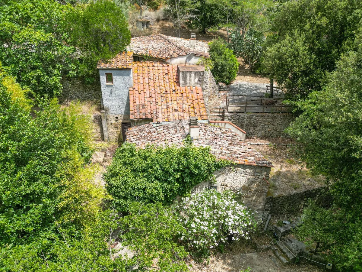 Rustico/Casale in vendita a Campo nell'Elba - foto 2