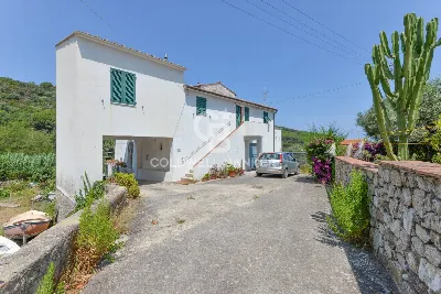 Villa a Marciana Marina
