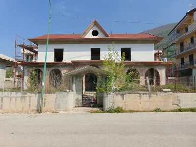 Villa in vendita a Sirignano - foto 3