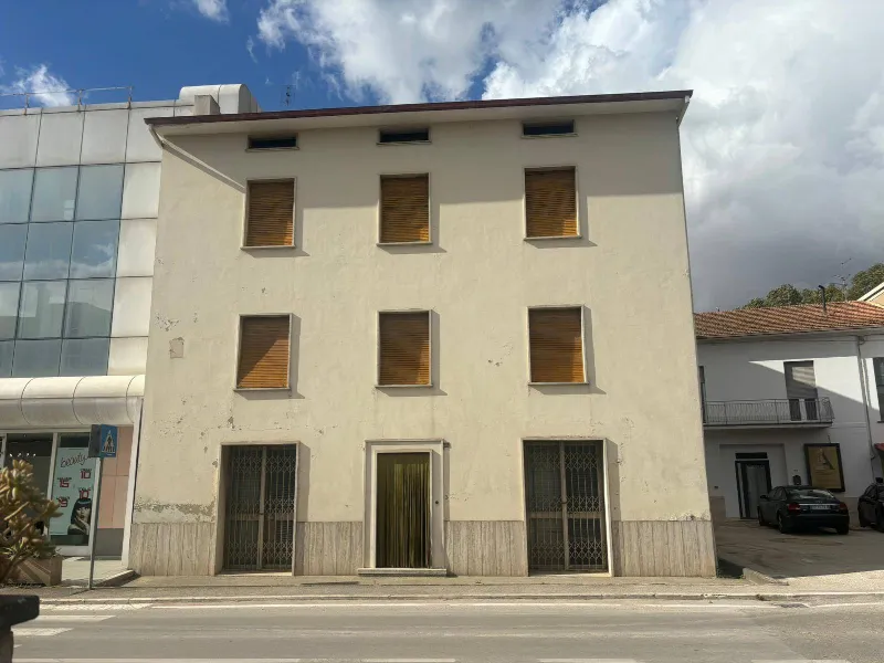 Casa Indipendente in vendita a Bastia Umbra - foto 1
