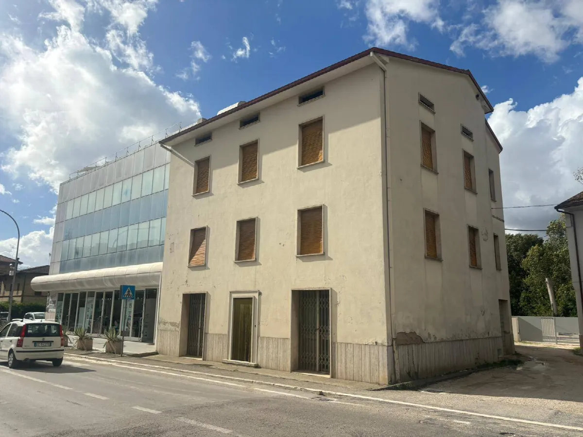 Casa Indipendente in vendita a Bastia Umbra - foto 2