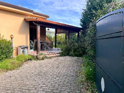 Casa Indipendente in vendita a Campofelice... - foto 1