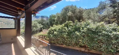 Villa a Ventimiglia di Sicilia