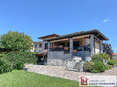 Villa in vendita a Ispra - foto 1