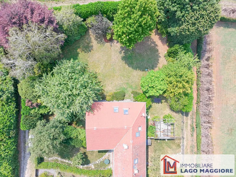 Villa in vendita a Ispra - foto 1