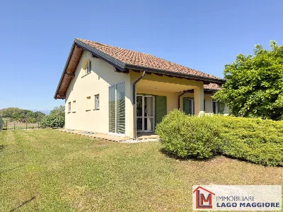Villa in vendita a Angera - foto 3